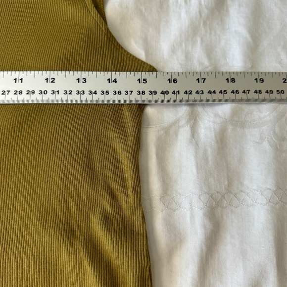 For The Republic Women's Brownish-Yellow Fine Ribbed Tank Top Size Medium Raw - Picture 6 of 9